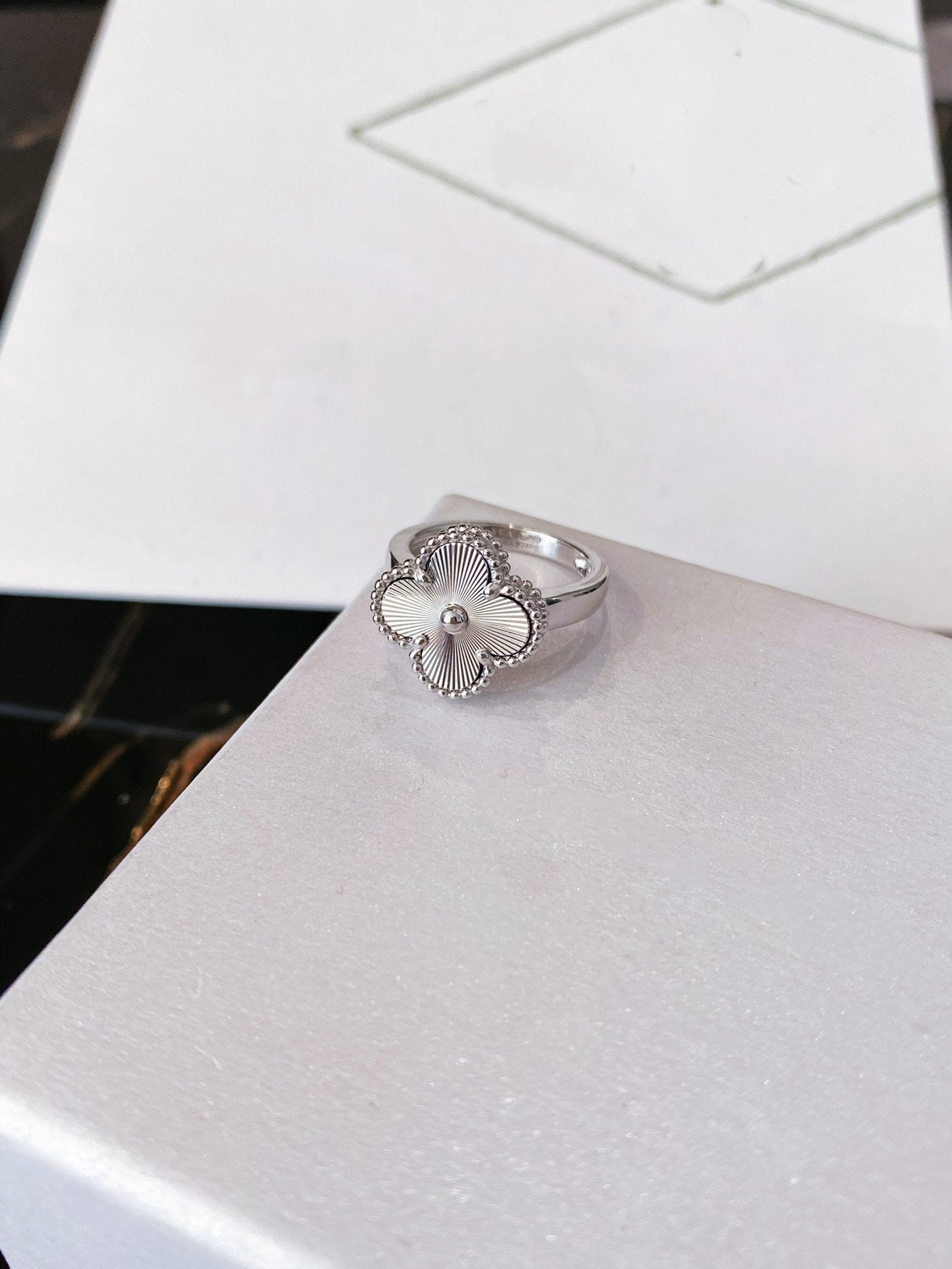 [AuraEcho Jewelry]CLOVER SILVER RING