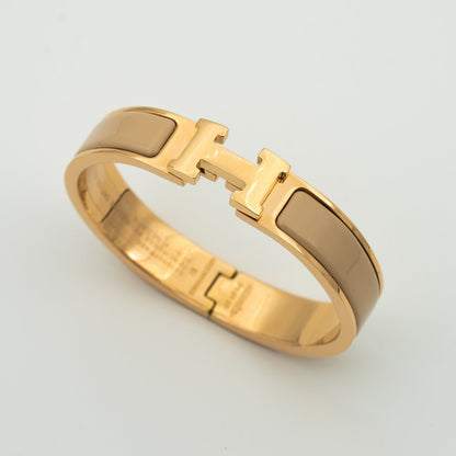 [AuraEcho Jewelry]H GREY BRACELET