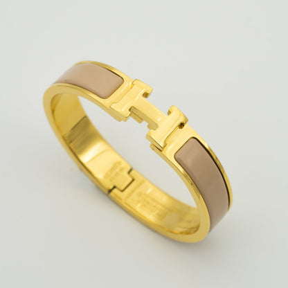 [AuraEcho Jewelry]H GREY BRACELET