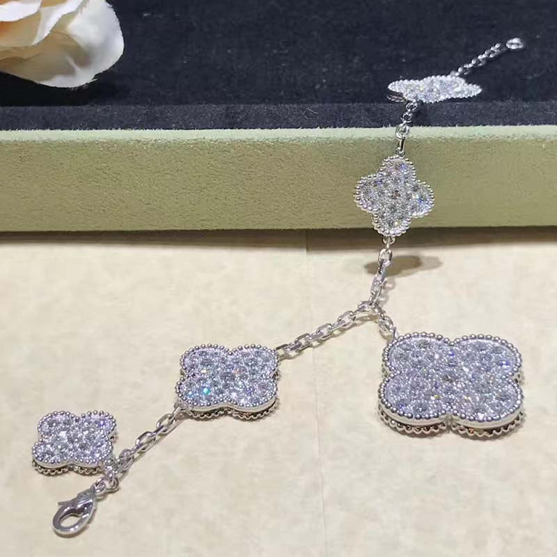 [AuraEcho Jewelry]CLOVER 6 MOTIFS SILVER DIAMOND BRACELET