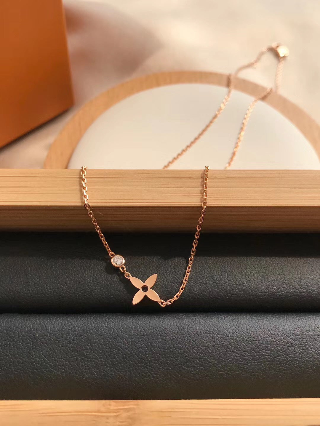 [AuraEcho Jewelry]BLOSSOM PENDANT PINK GOLD AND DIAMOND