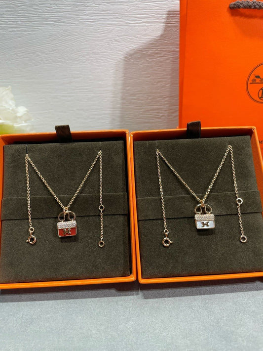 [AuraEcho Jewelry]H CIRCE MOISSANITE PENDANT NECKLACE GOLD