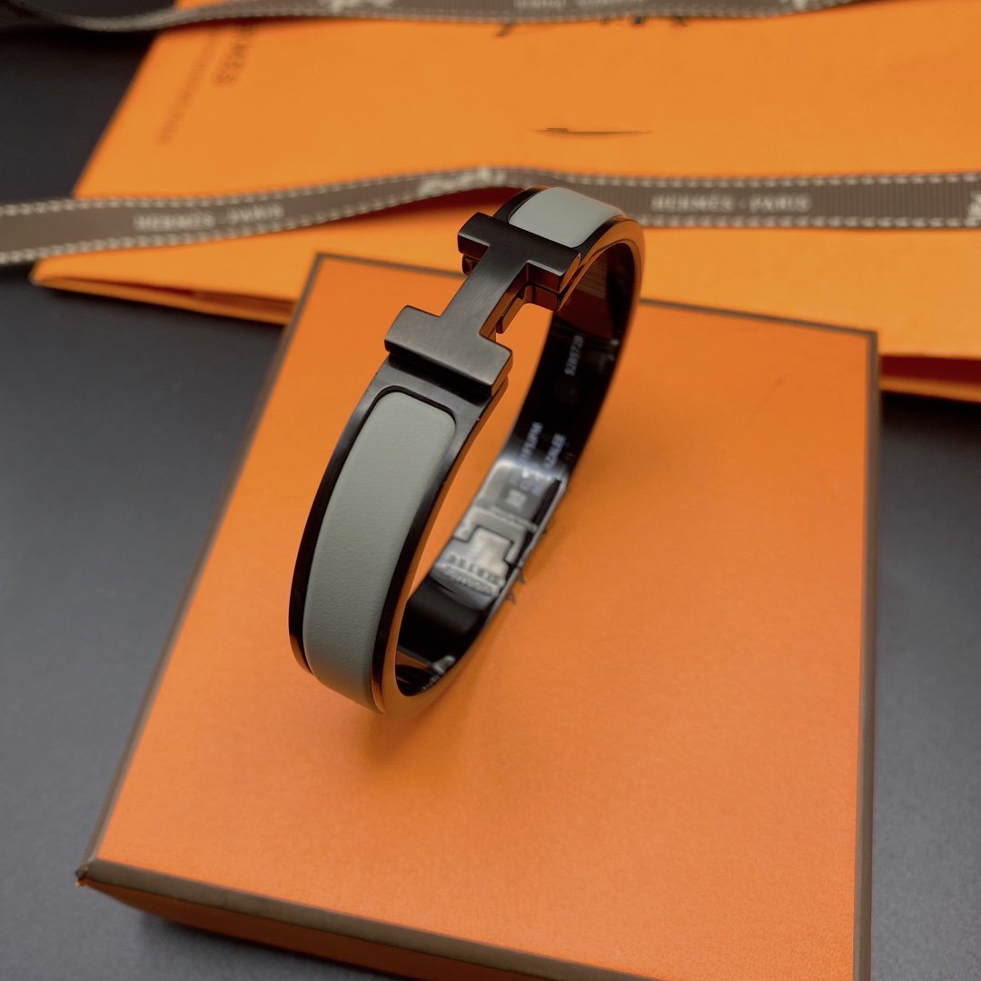[AuraEcho Jewelry]CLIC HM SO BLACK GREY BRACELET