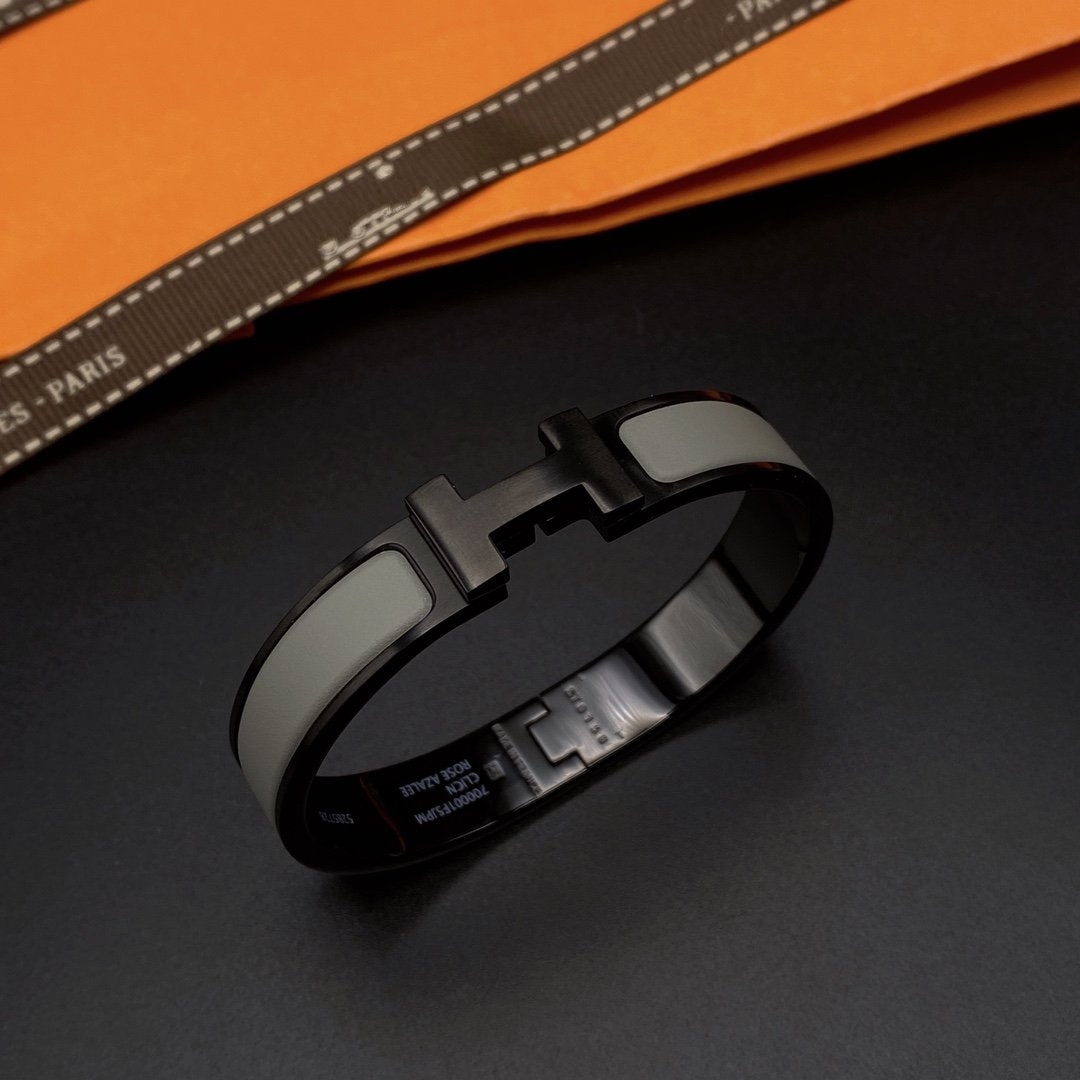 [AuraEcho Jewelry]CLIC HM SO BLACK GREY BRACELET