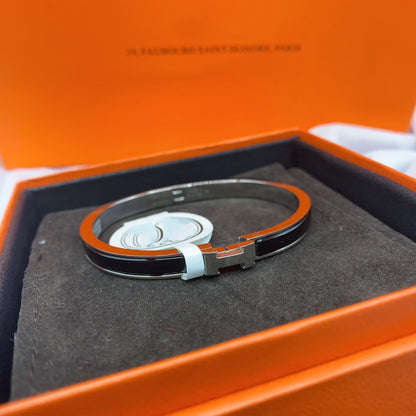 [AuraEcho Jewelry]CLASSIC HM CLIC BLACK 8MM ENAMEL BRACELET