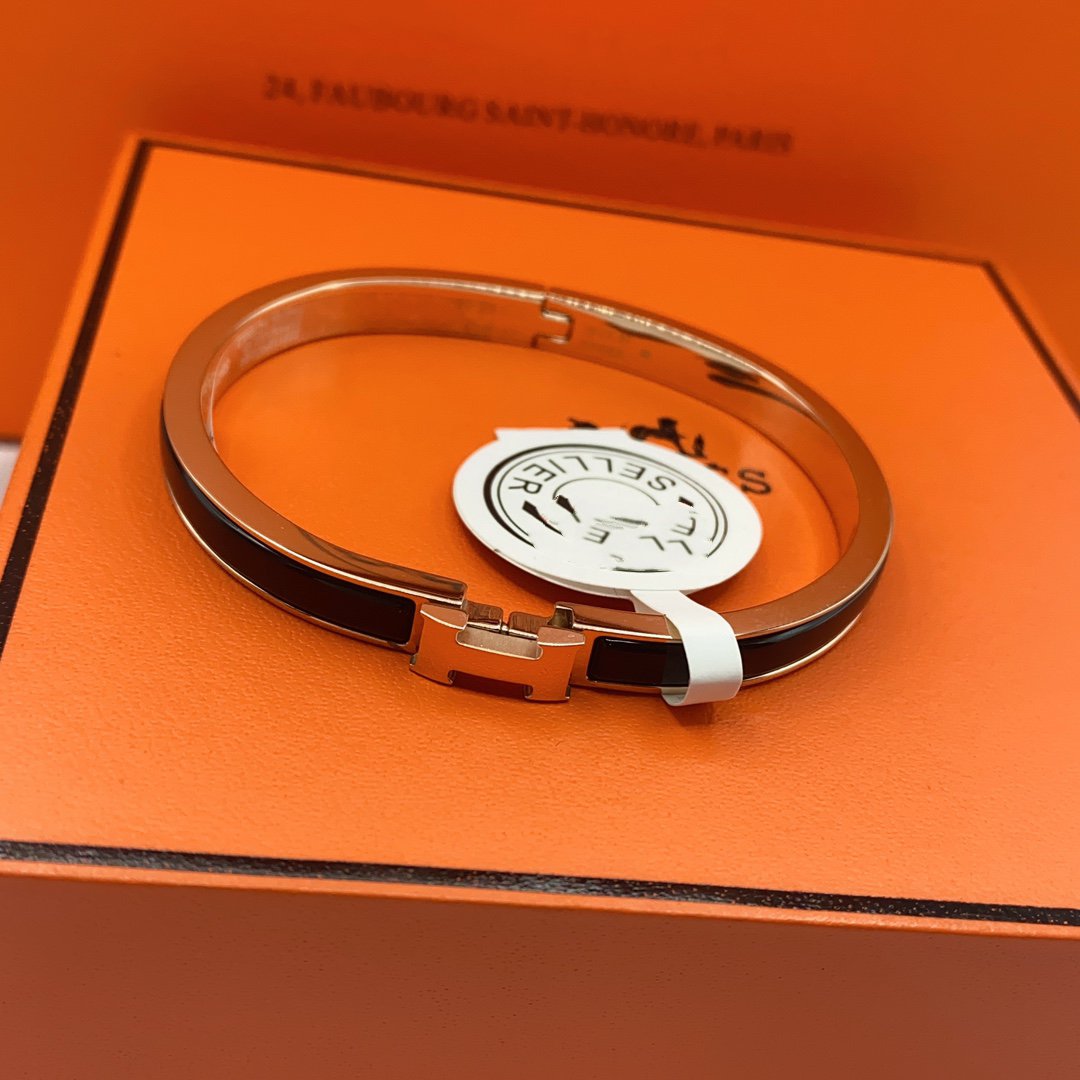 [AuraEcho Jewelry]CLASSIC HM CLIC BLACK 8MM ENAMEL BRACELET
