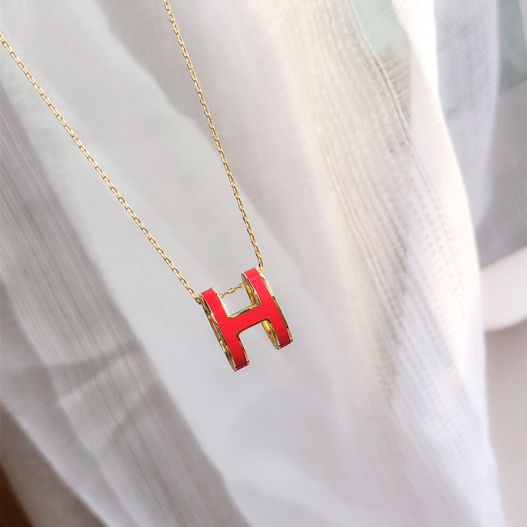 [AuraEcho Jewelry]HM CLIC RED ENAMEL GOLD NECKLACE