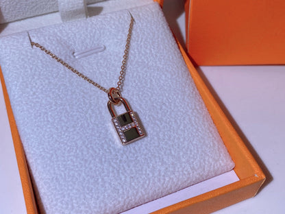 [AuraEcho Jewelry]HM ADVANCED NICHE LOCK HEAD NECKLACE DIAMONDS