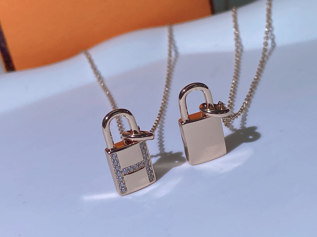 [AuraEcho Jewelry]HM ADVANCED NICHE LOCK HEAD NECKLACE DIAMONDS