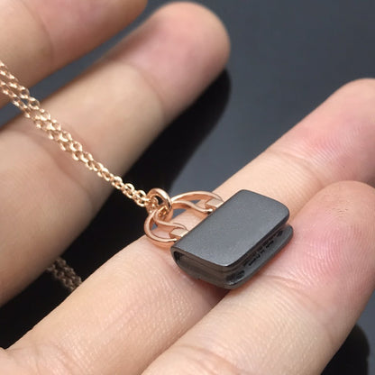 [AuraEcho Jewelry]WOMEN'S HM AMULETTES CONSTANCE PENDANT NECKLACE