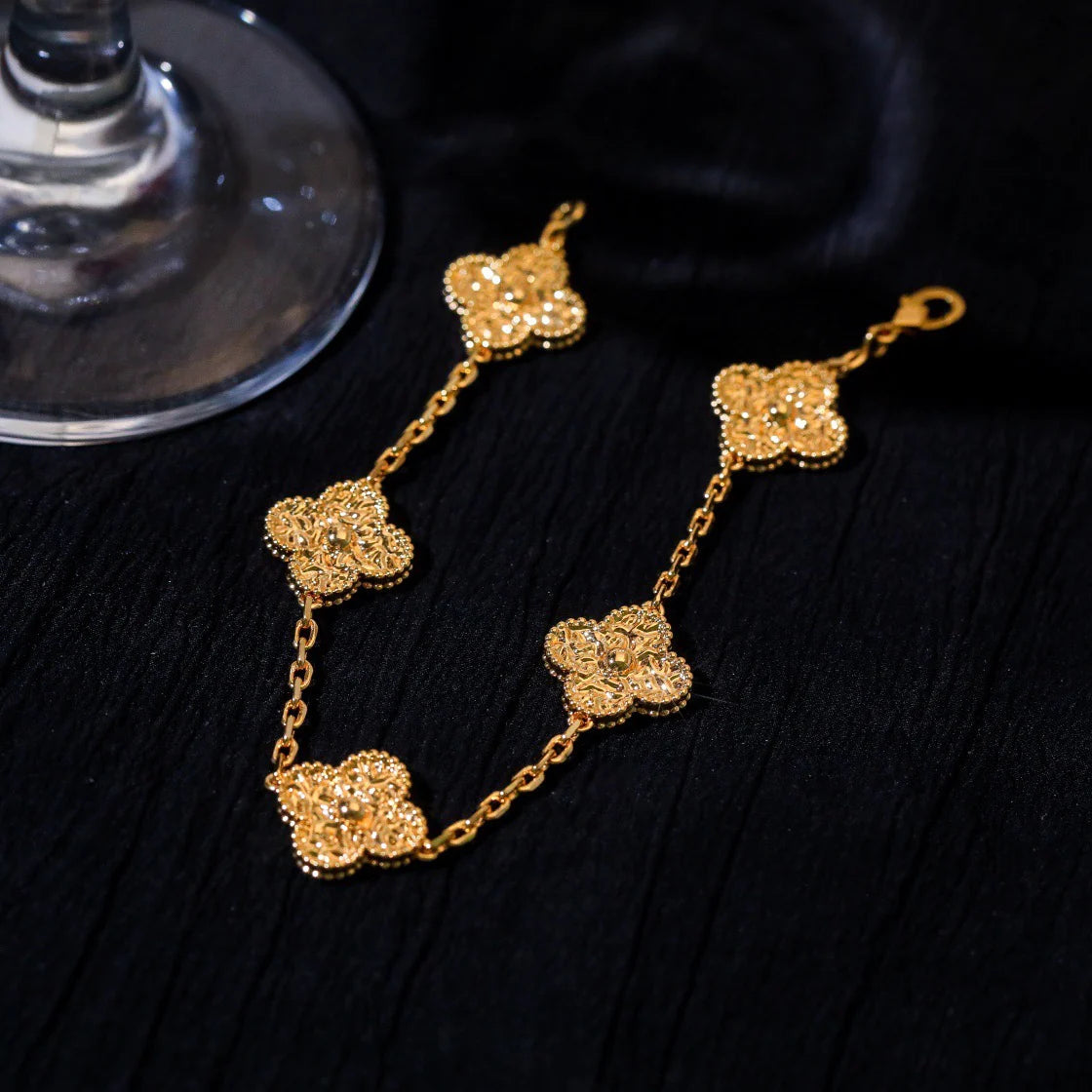 [AuraEcho Jewelry]CLOVER 5 MOTIFS BRONZING BRACELET
