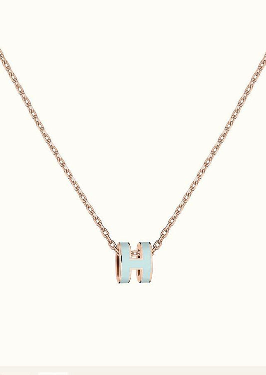[AuraEcho Jewelry]POP H LIGHT BLUE NECKLACE