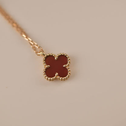 [WZQ]CLOVER MINI 9.5MM WHITE CARNELIANS NECKLACE
