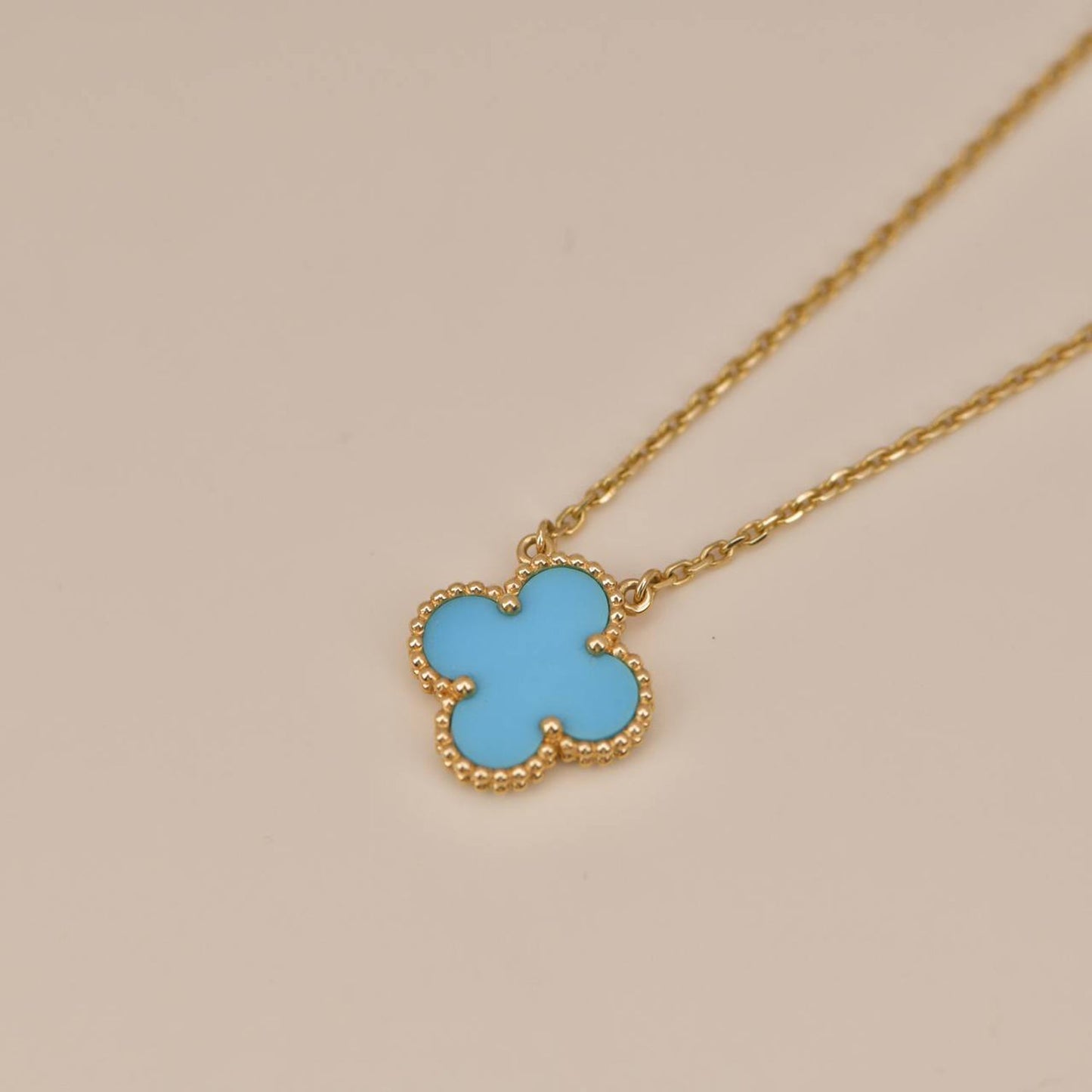 [AuraEcho Jewelry]CLOVER 15MM VINTAGE TURQUOISE NECKLACE
