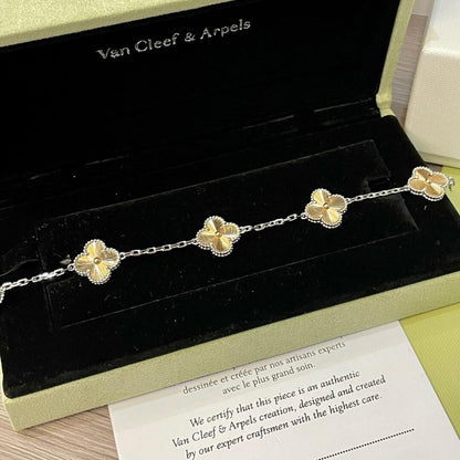 [AuraEcho Jewelry]CLOVER  5 MOTIFS  CHRISTMAS LIMITED EDITION BRACELET