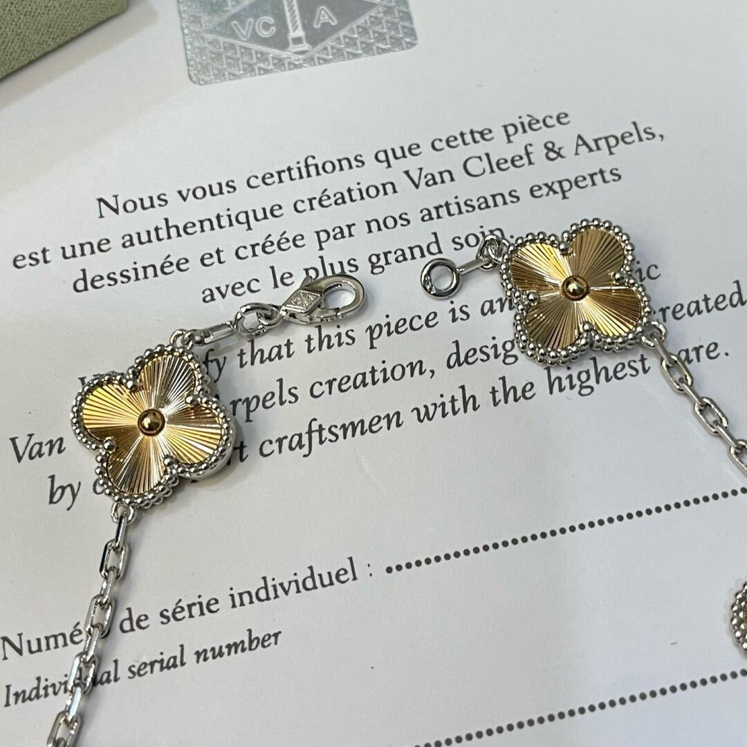 [AuraEcho Jewelry]CLOVER  5 MOTIFS  CHRISTMAS LIMITED EDITION BRACELET
