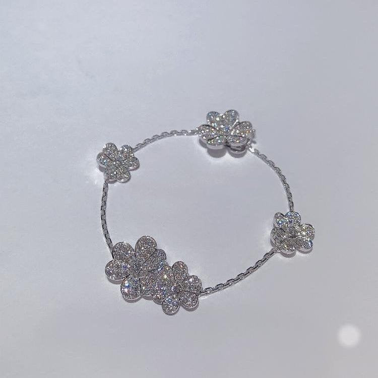 [AuraEcho Jewelry]FRIVOLE SILVER 5 FLOWERS BRACELET