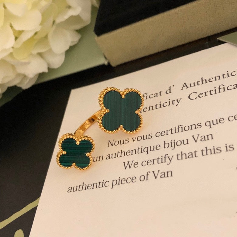 [AuraEcho Jewelry]CLOVER BETWEEN THE FINGER RING