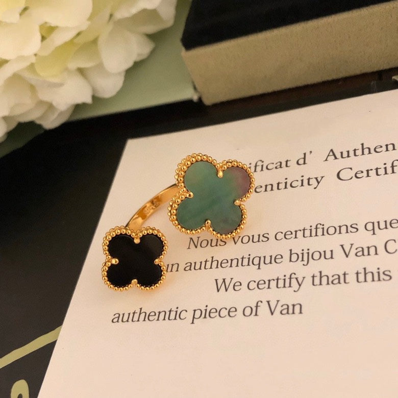 [AuraEcho Jewelry]CLOVER BETWEEN THE FINGER RING
