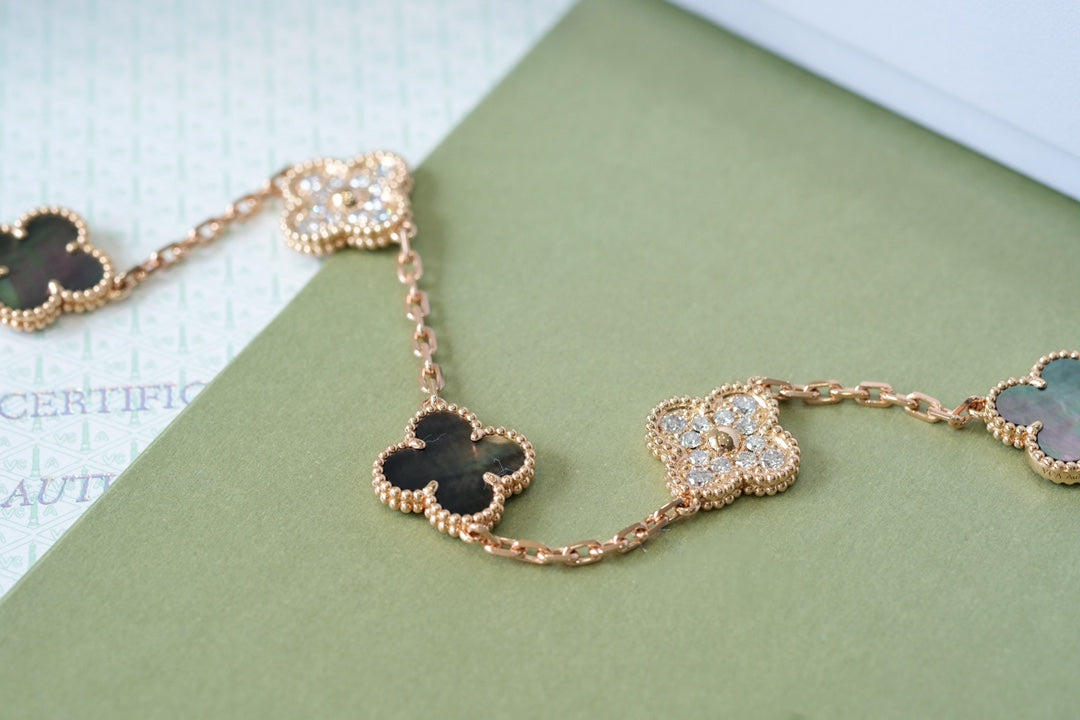 [AuraEcho Jewelry]CLOVER 5 MOTIFS DARK MOP AND DIAMONDS PINK GOLD BRACELET