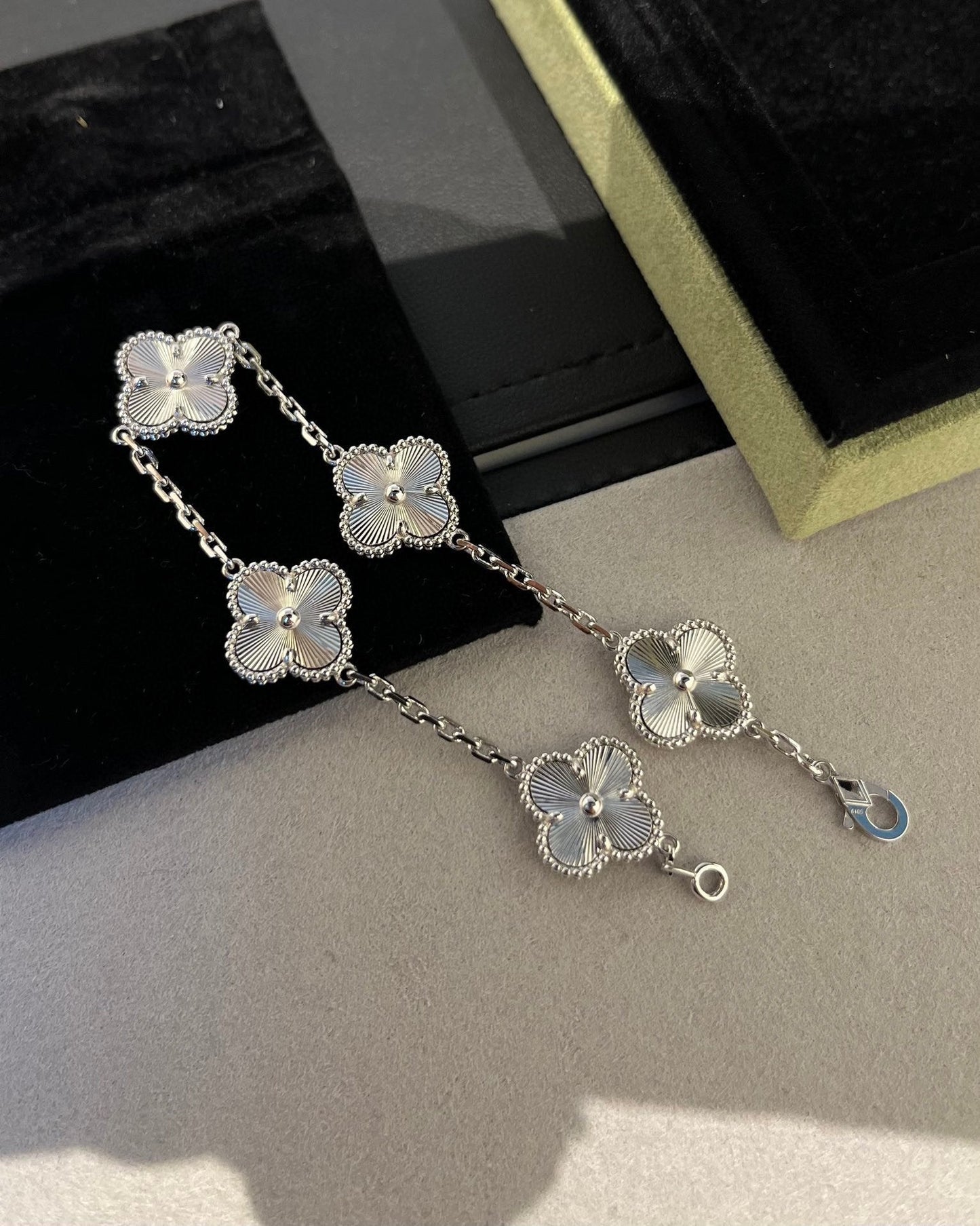 [AuraEcho Jewelry]CLOVER SILVER 5 MOTIFS BRACELET